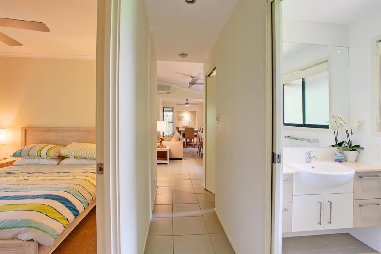 6 Orania Court Rainbow Shores Rainbow Beach Exterior photo